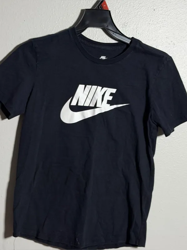 Nike Women Black Nike Tee White Swoosh Logo Activewear size XS - Image 2