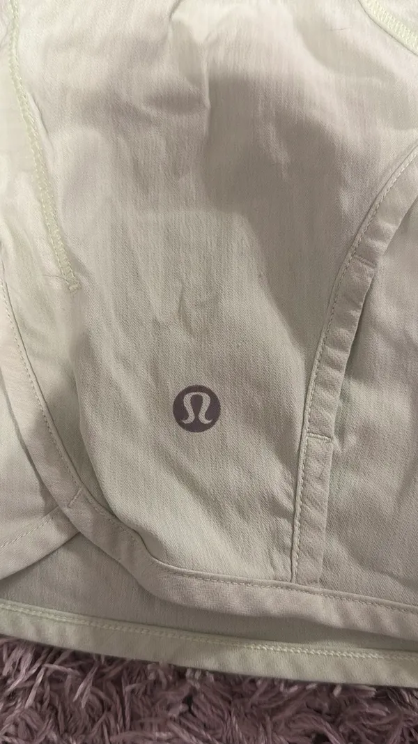 Lululemon Speed Up Shorts 4" - Image 2