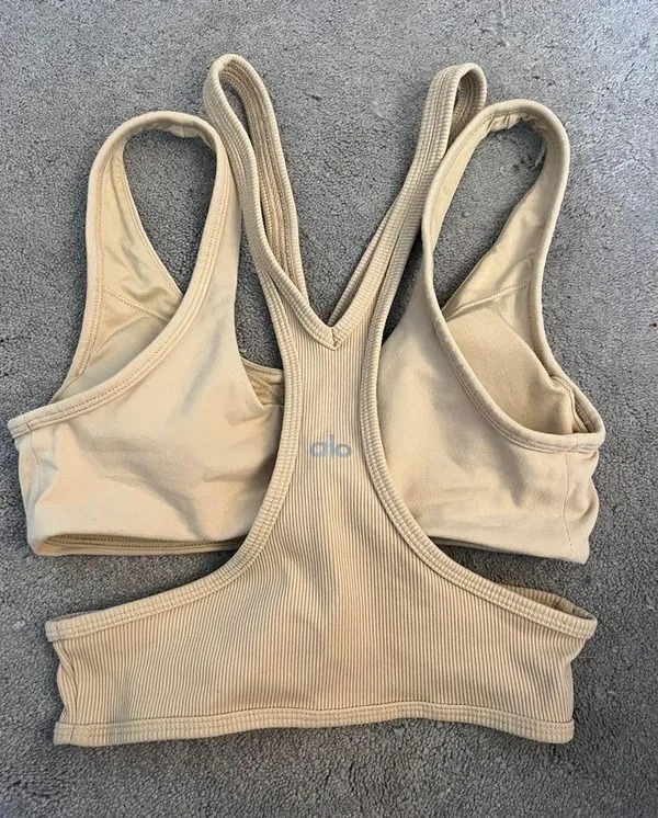 Alo yoga trackie bra - Image 3