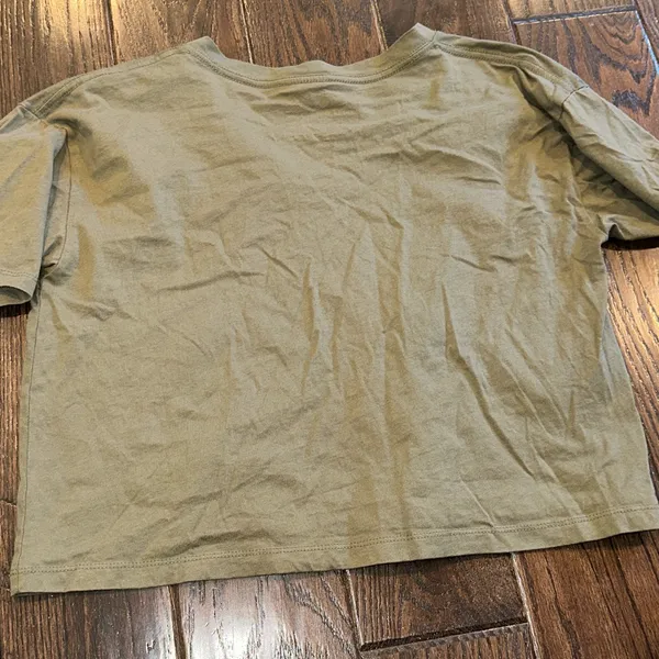 VINTAGE THREADZ olive green Nashville 19 graphic crop top tshirt size large - Image 4