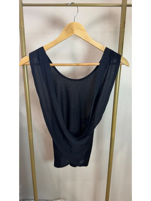 Size M Black Open Back Performance Tank Lightweight Size M - Image 2