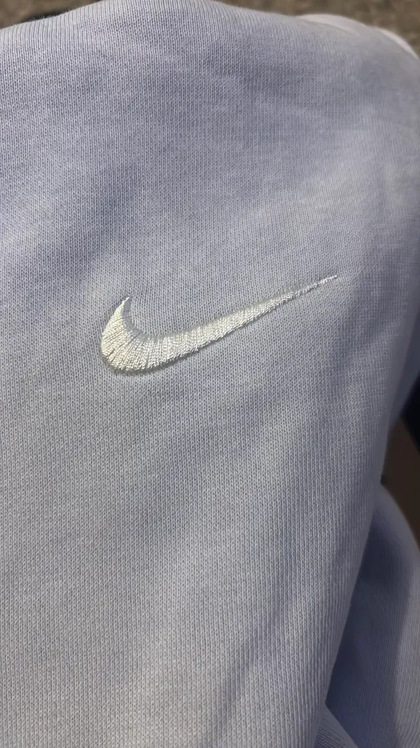 Nike Men’s Hoodie - Image 4