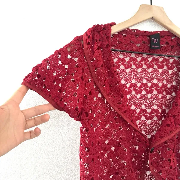 Vintage Y2K Crochet Bolero Shrug Red Buttons Collared Wrapper Indie Cottage S/M - Image 3