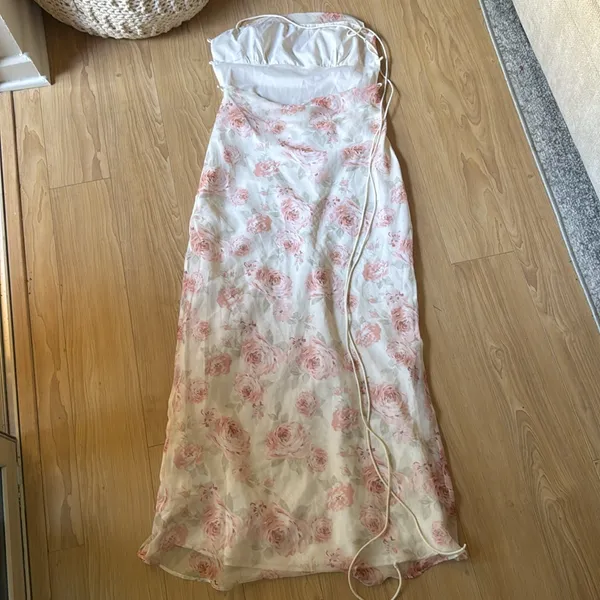 Floral Maxi Dress with Pink Roses - Image 4