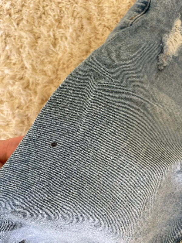 Cropped Mom Jeans - Image 5