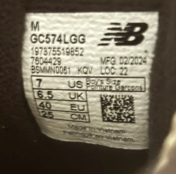New Balance 574 Big Kid 'Grey Day 2024 - Magnet' - Image 7