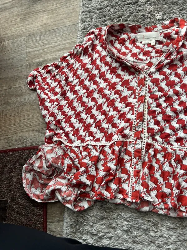 Anthropologie oversized XS horse print blouse - Image 4
