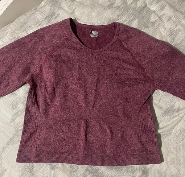 Amazon Women's Purple Cropped Stretch Long Sleeve Crew Neck Activewear Top Size L - Image 6