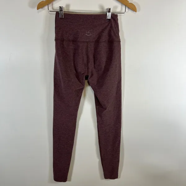 Beyond Yoga Womens Space Dye 2 Piece Set‎ Crop Top Leggings Plum Mauve Small - Image 8