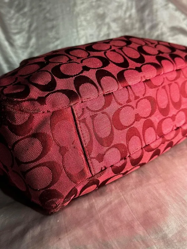 RARE Vintage Y2K Coach Signature Burgundy Tote and Matching Wallet - Image 4
