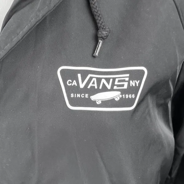Vans Torrey Women's Black Button Hooded Hoodie Windbreaker Rain Coat Jacket S - Image 4
