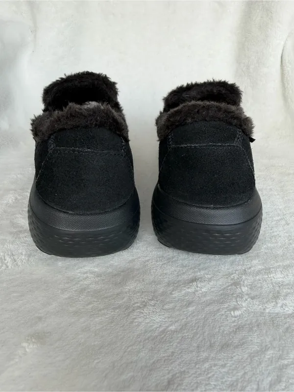Skechers On The Go Joy Cozy Sweetness Lined Slipper Black Women's Size 8 - Image 4