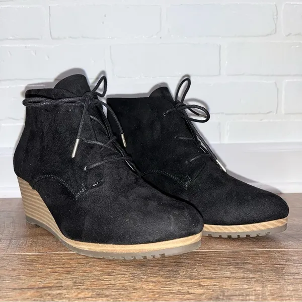 Dr. Scholls Ceelia Black Chukka Wedge Booties - Image 6