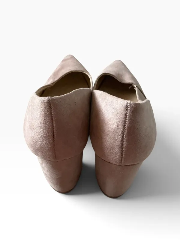 Michael Kors Elaina beige suede block heel pointy toe pumps shoes size 9 - Image 3