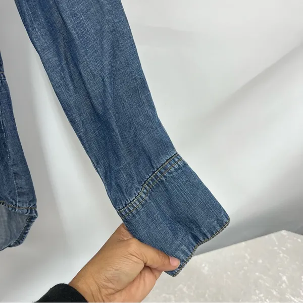 Cloth & Stone xs Denim Shirt Tencel Button Down top long sleeve - Image 3