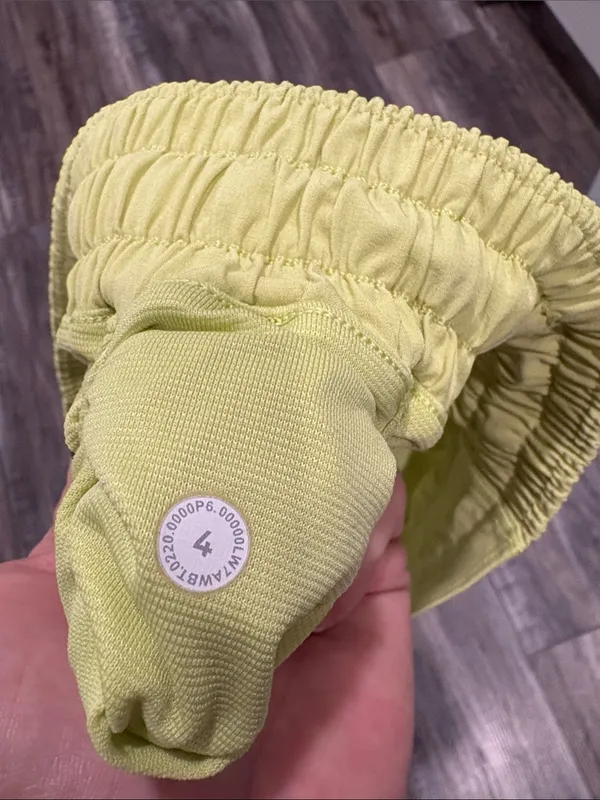 Lululemon neon yellow speed shorts size 4 - Image 5