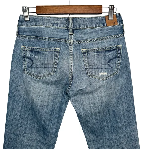 Y2K American Eagle 00 Boy Fit Cropped Low Rise Jeans Blue Distressed Denim Capri - Image 4
