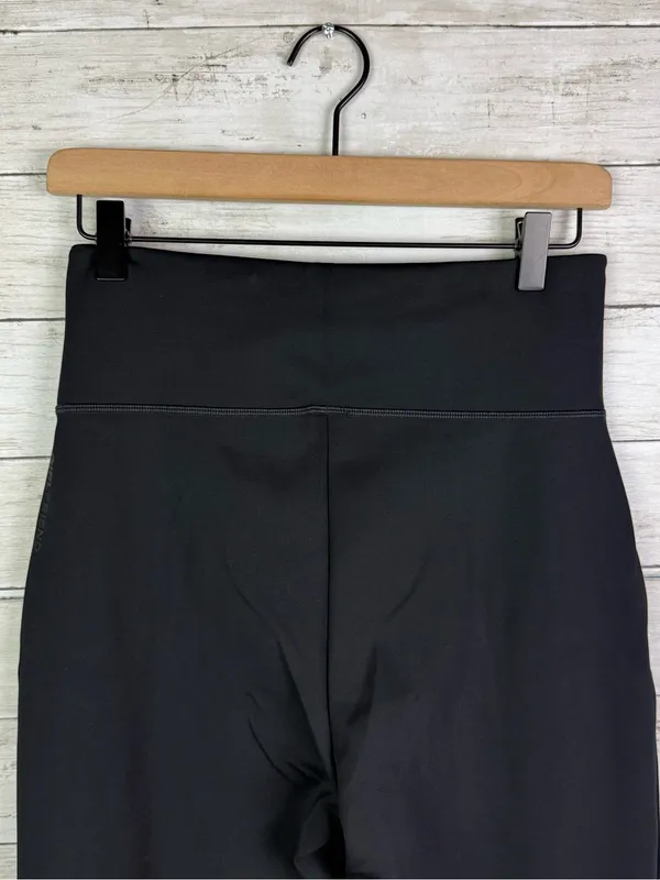 Girlfriend Collective Compressive Flare Legging - Black Size Large - Image 4