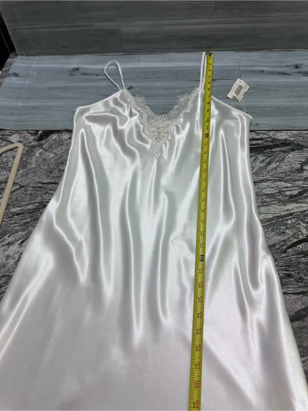 Intimo Amore Satin Ivory Wrap Robe with Nightgown vintage M - Image 7