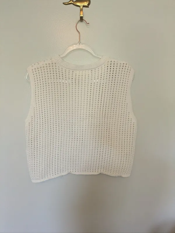 By Together Crochet Sleeveless Sweater Shirt White Large - Image 4