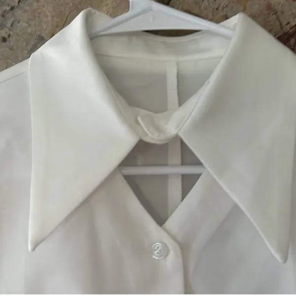 Commense Metal Button Cutout Polo Shirt size medium White - Image 6