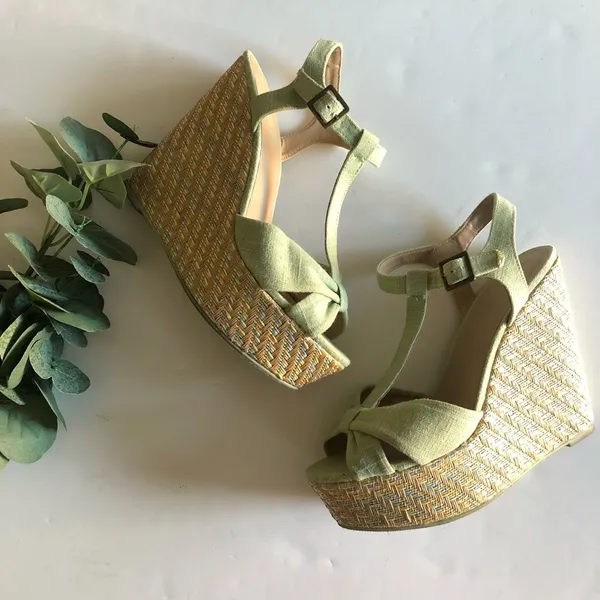SODA Mint Canvas Wedge. Size 9 - Image 2