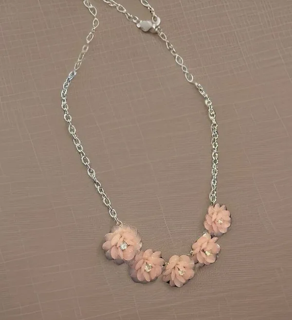 Elegant Pastel Pink Floral Blossom Crystal Statement Necklace silver Adjustable - Image 4