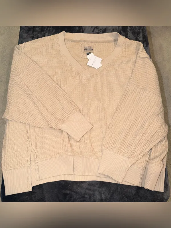 American Eagle Big Hug V-Neck Waffle Sweatshirt Size Large New with tag - Image 8