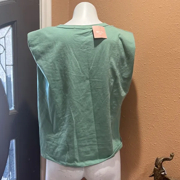 Miss Lola Amiable green padded shoulder sleeveless T-shirt - Image 4