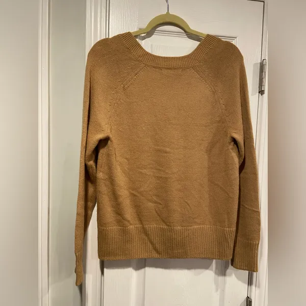 NWT Banana Republic Size S Tan Camel V Neck Long Sleeve Soft Pullover Sweater - Image 7