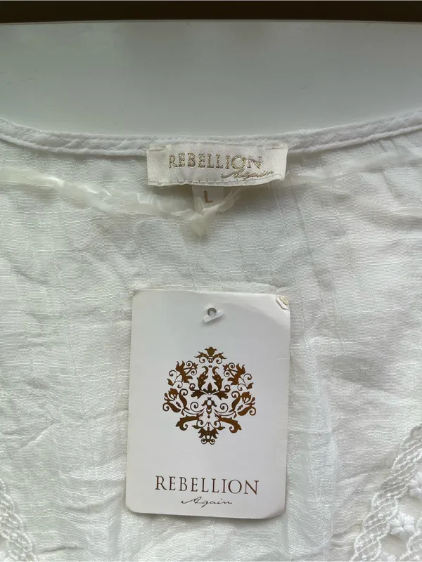 Rebellion White Lace-Trim Cotton Maxi beach Cover-Up - Image 4