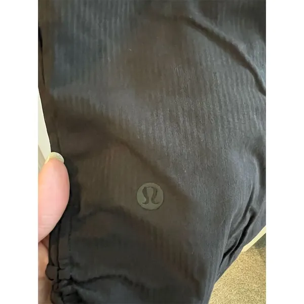 Lululemon Beyond The Studio Crops Loose Ankle Pants Black Size 4 Yoga Gy… - Image 4
