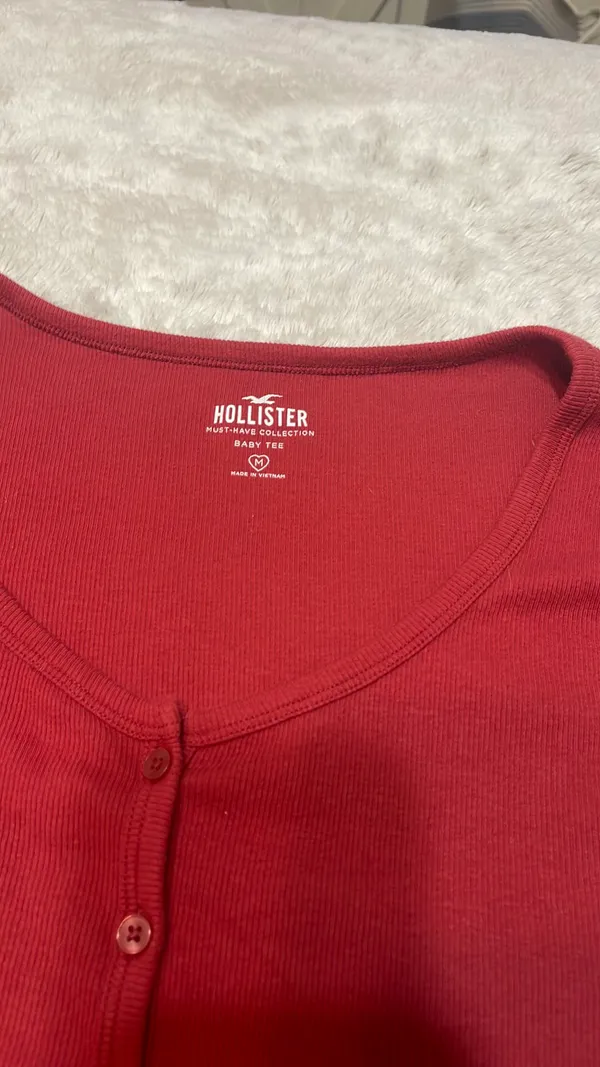 Hollister Crop Top - Image 2