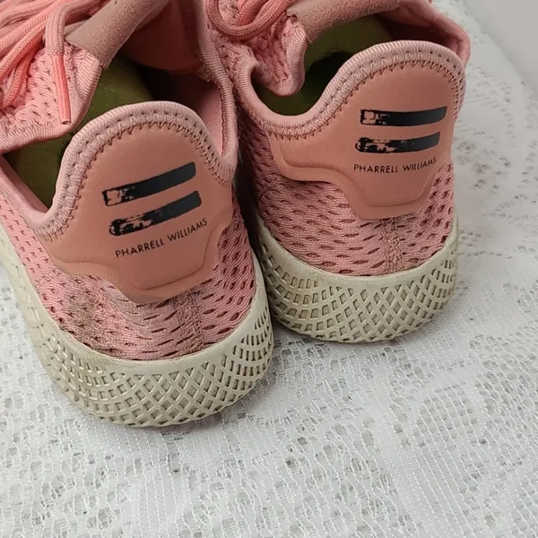 Adidas Pharrell Williams HU pink mesh athletic casual training shoes sz 5 - Image 6