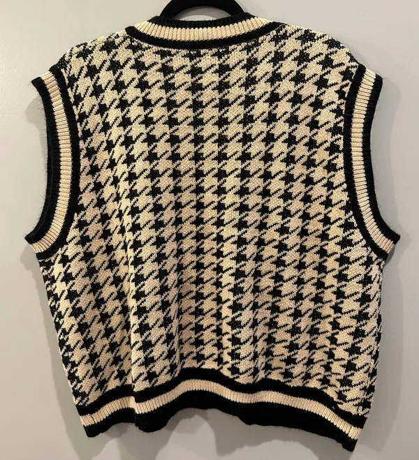 SheIn Curve Sweater Vest - Image 2