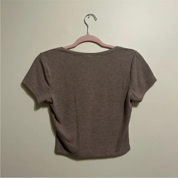 Bozzolo Chocolate V-Neck Ribbed Tee - Image 2