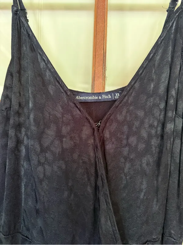 Abercrombie & Fitch Black Satin Leopard Jacquard Wrap Midi Slip Dress - Size XS - Image 6