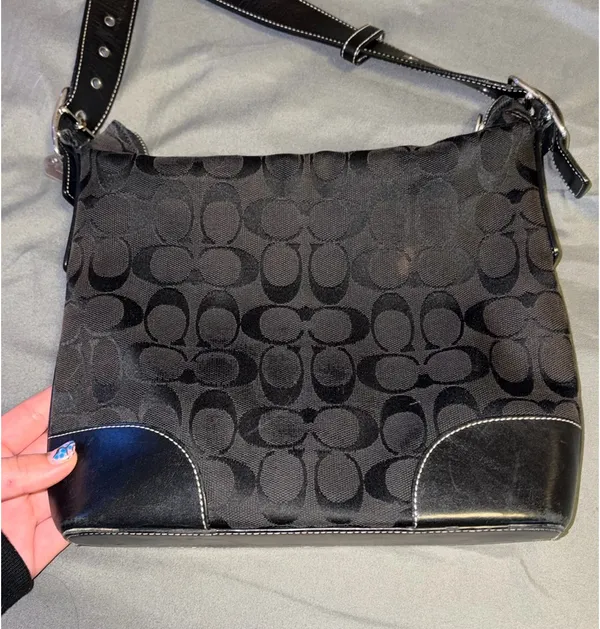 Vintage Coach Crossbody Bag - Image 3
