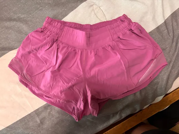 Lululemon Hotty Hot Shorts 2.5" - Image 2