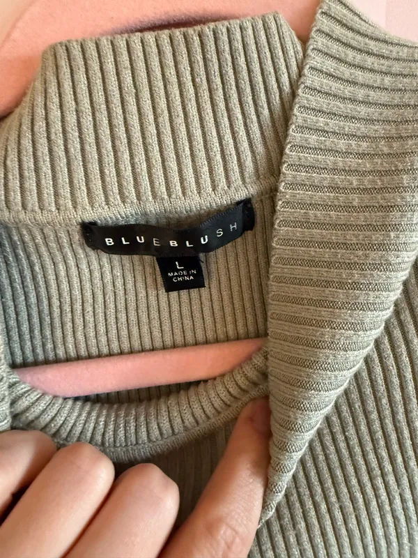 Cropped sweater  - Image 3