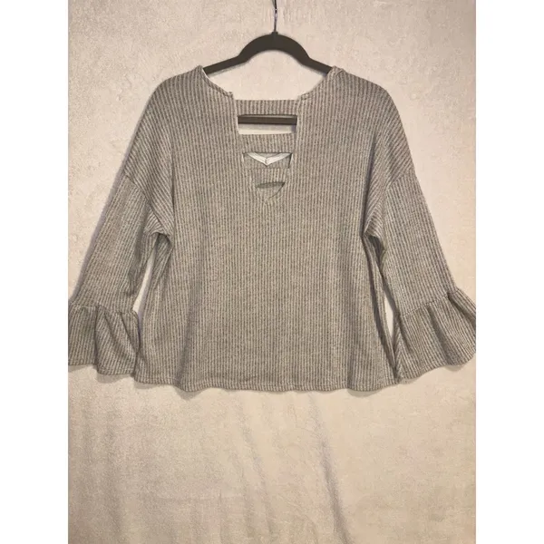 Ces Femme Grey Ribbed Knit V-Neck Sweater Bell Sleeve Lattice Back Top‎ - Image 7