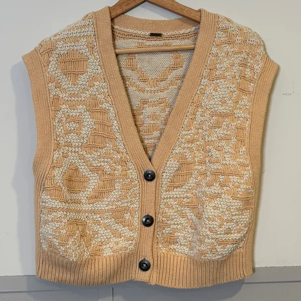 Free People Beige and Cream Knit Vest Geometric Pattern Sweater - Image 9