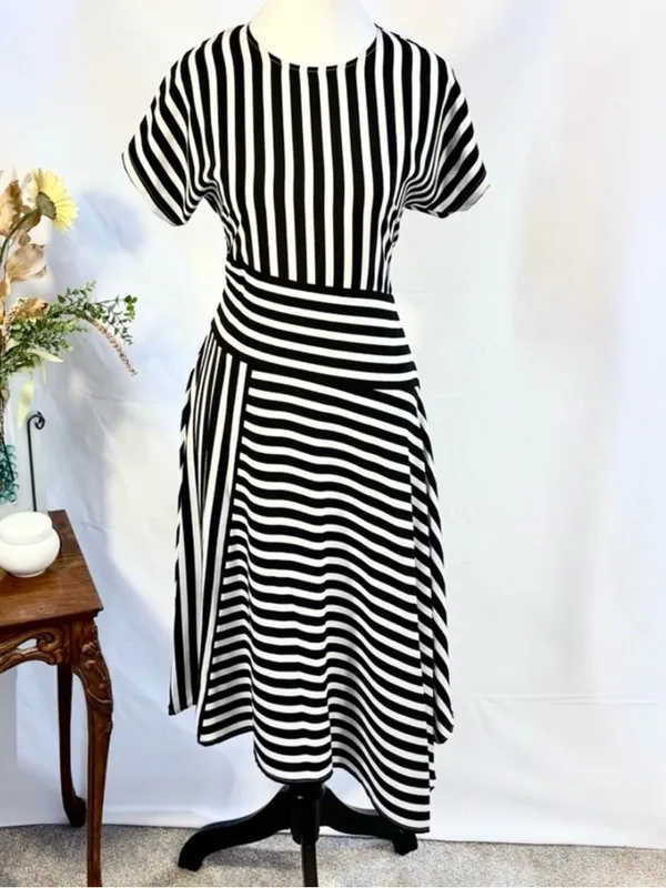 💥Karl Lagerfeld Paris Black White Striped Asymmetrical Midi Dress Sz 4💛 - Image 11