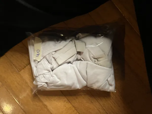 Non branded white long sleeve - Image 7