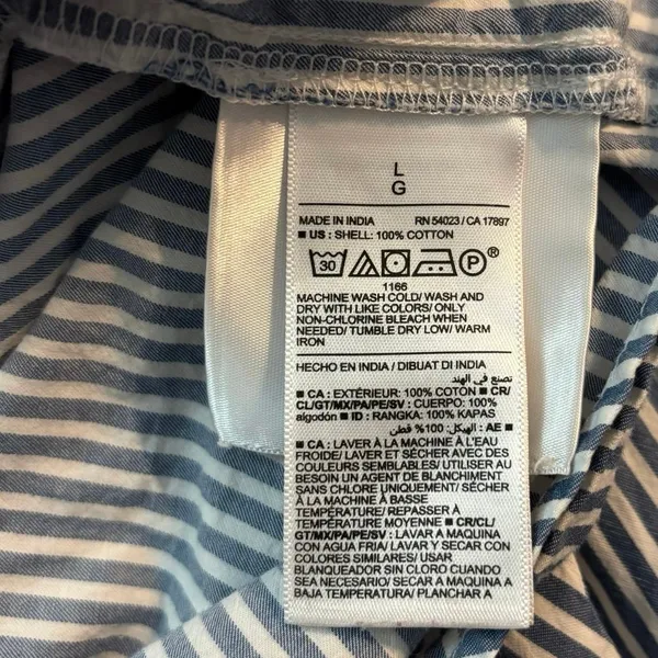 Old Navy Size L Boyfriend Shirt Button Up Relaxed Fit Blue White Stripe - Image 4