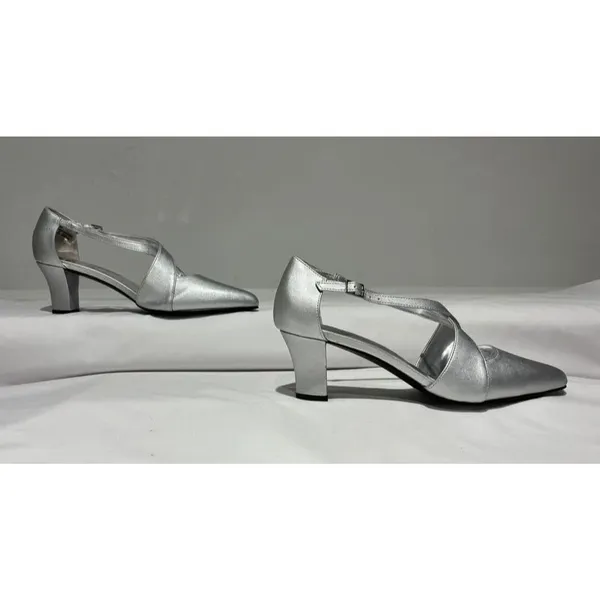 Easy Street NWT Silver Dress Heels Size 9 - Image 5