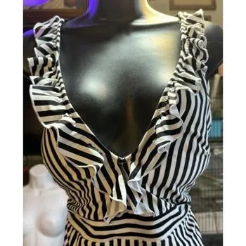 womens one piece swimsuit size 30D‎ - Image 4