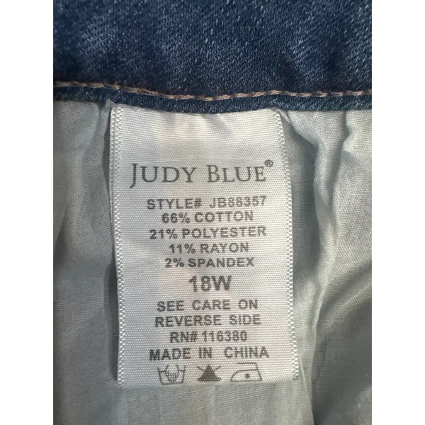 Judy Blue Boyfriend Fit Jeans Women Size 18W Medium Wash Distressed Raw Hem - Image 8