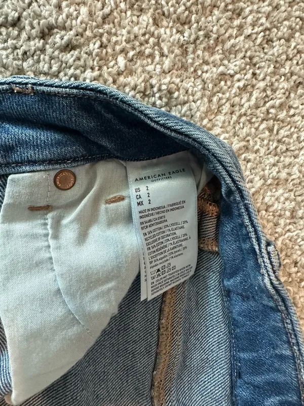 American Eagle Shorts - Image 4