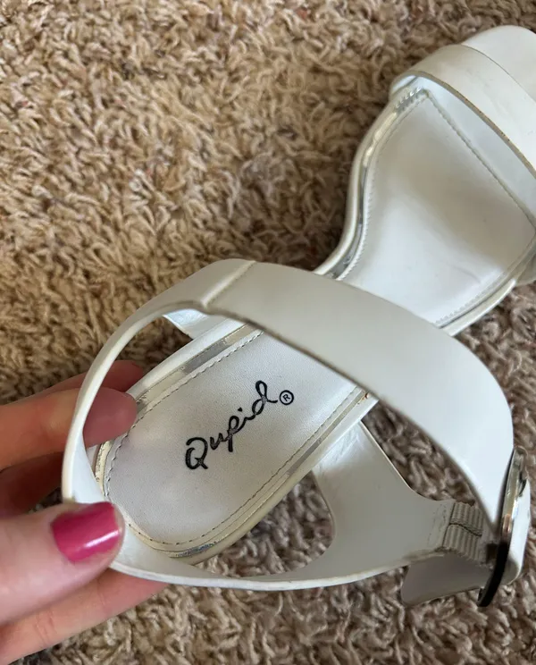 Quipid Women’s White Block Heels - Image 3
